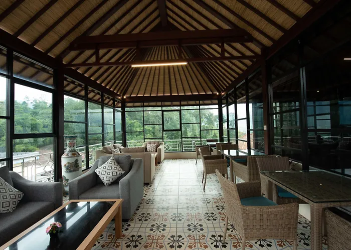Dedanau Hotel Bedugul (Bali)