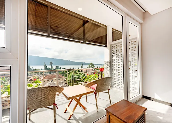 Dedanau Hotel 3*